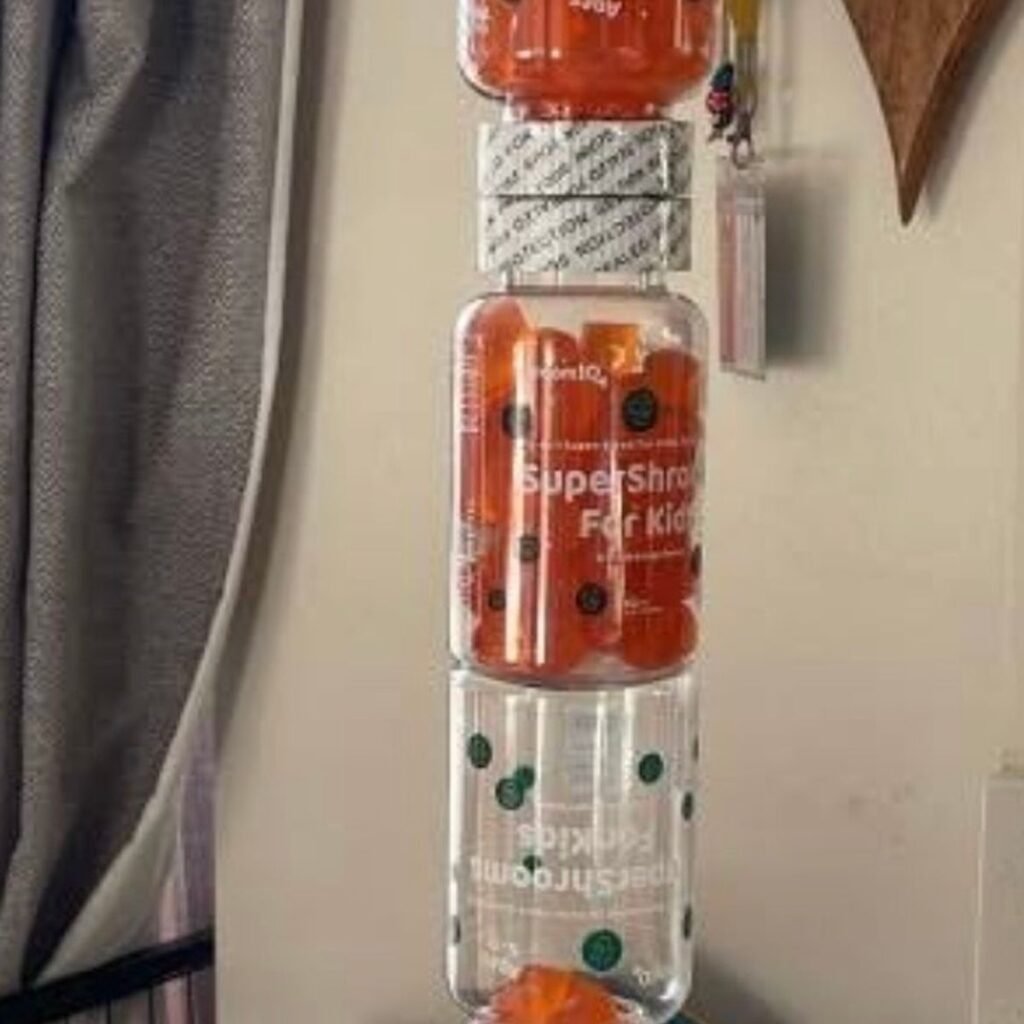 Image #1 from Karina